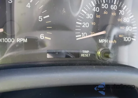 2001 Jeep Cherokee Sport z USA, uszkodzony, nr VIN 1J4FF48SX1L538429